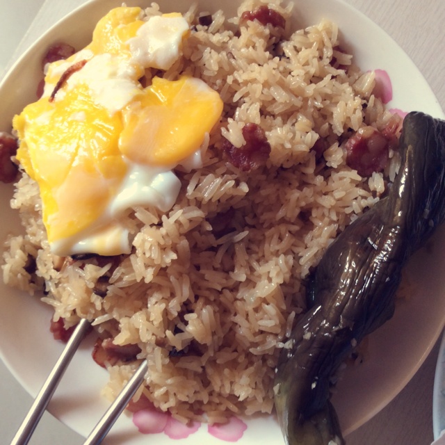 电饭锅版香菇腊肠饭