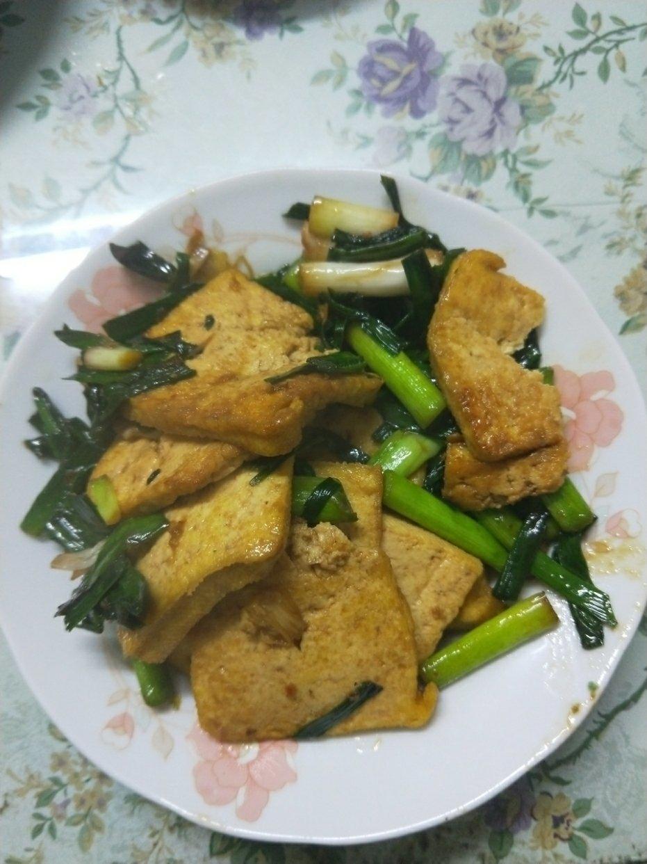 大蒜炒豆腐