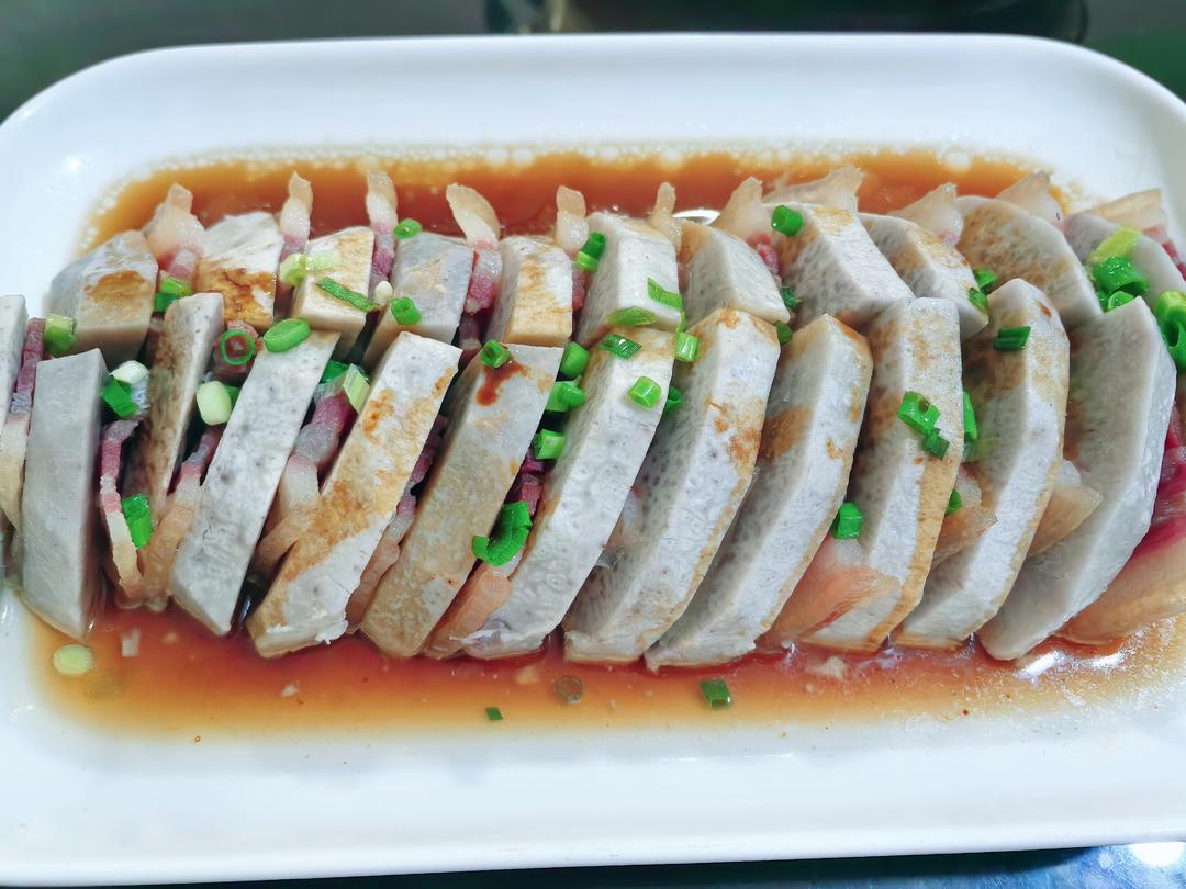 荔浦芋头蒸咸肉