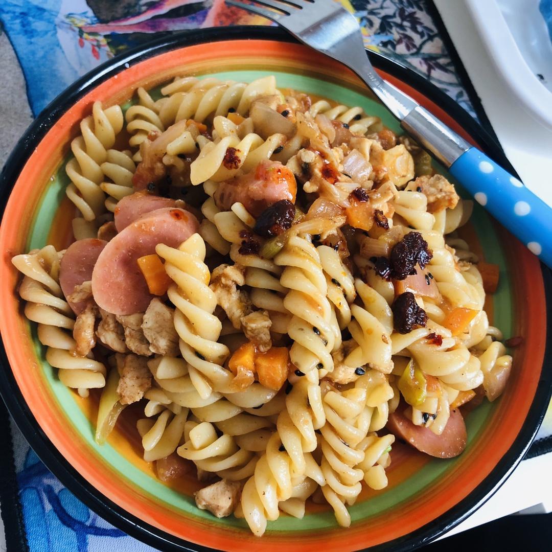 a孙正宇做的意大利肉酱螺旋面fusilli(调整口味版)