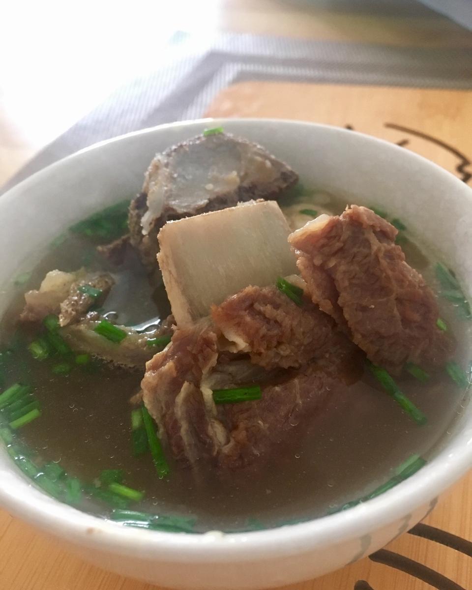 炖牛排骨