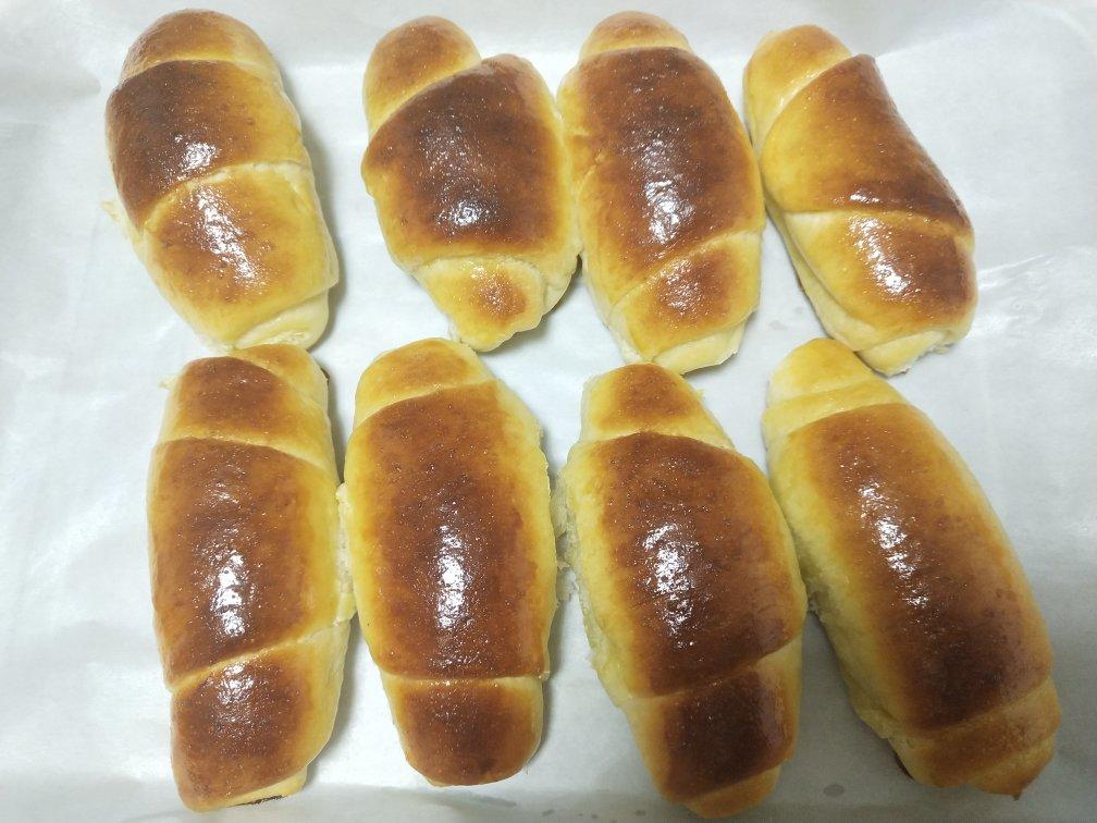 土豆梅may做的新年第一烤黄油面包卷儿