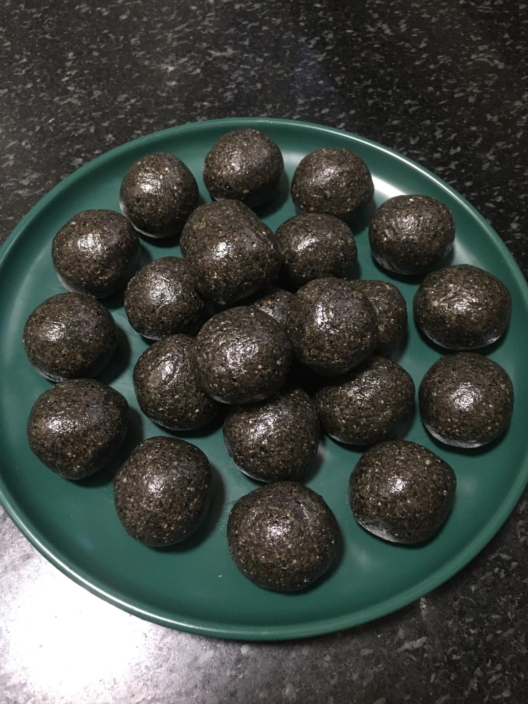 手作「黑芝麻丸」的做法 步骤17