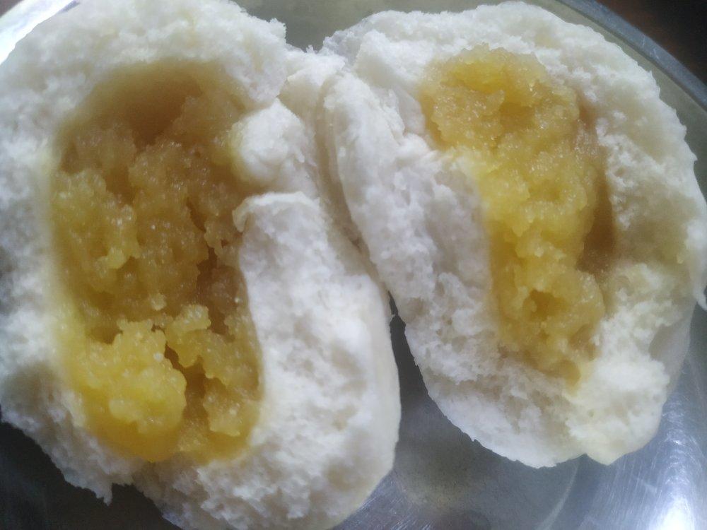 松软香甜的奶黄包，很快就可以搞定。