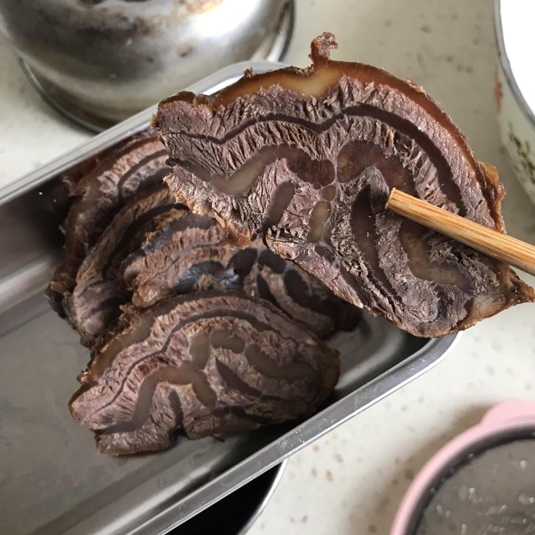 卤牛肉