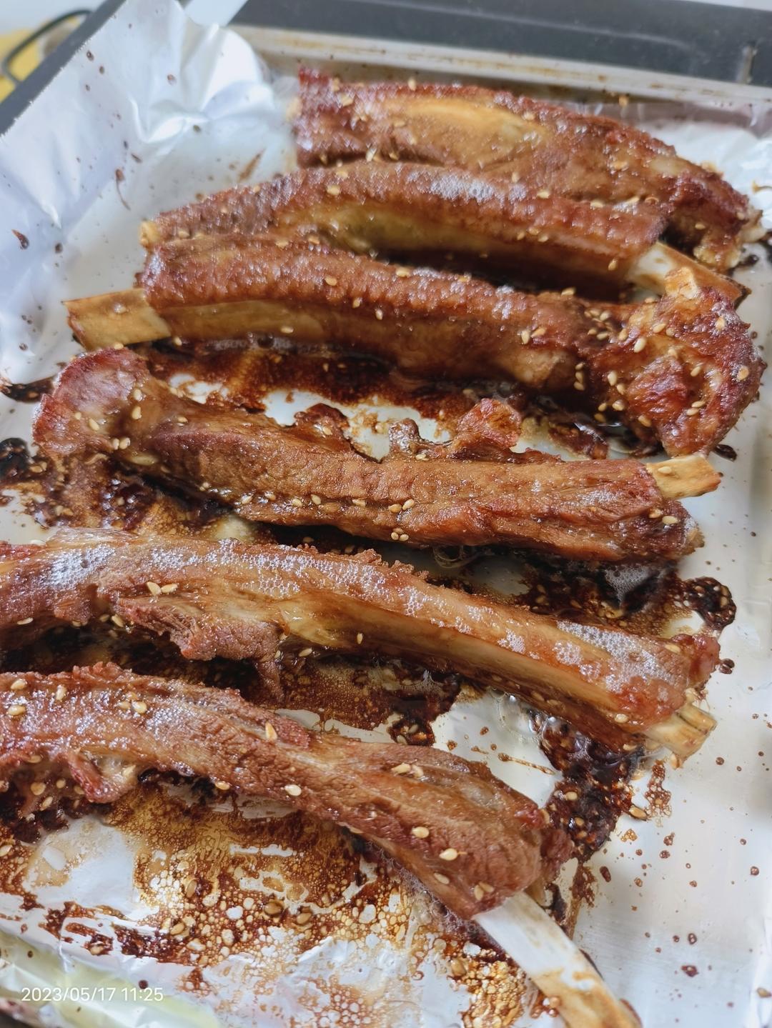 不用腌制的最简单的烤排骨（肋排）