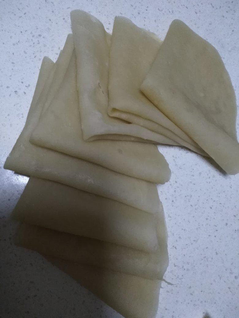 层薄如纸的蒸春饼 柔软又劲道 卷肉卷菜都好吃 附细节视频详解