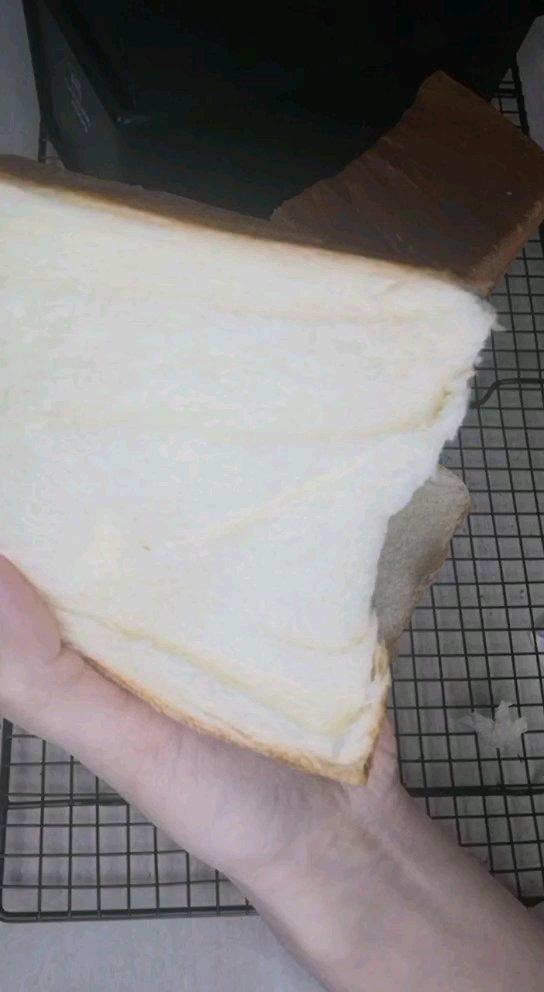 吐司，奶香手撕面包，超级香浓