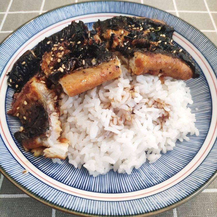 蒲烧鳗鱼饭