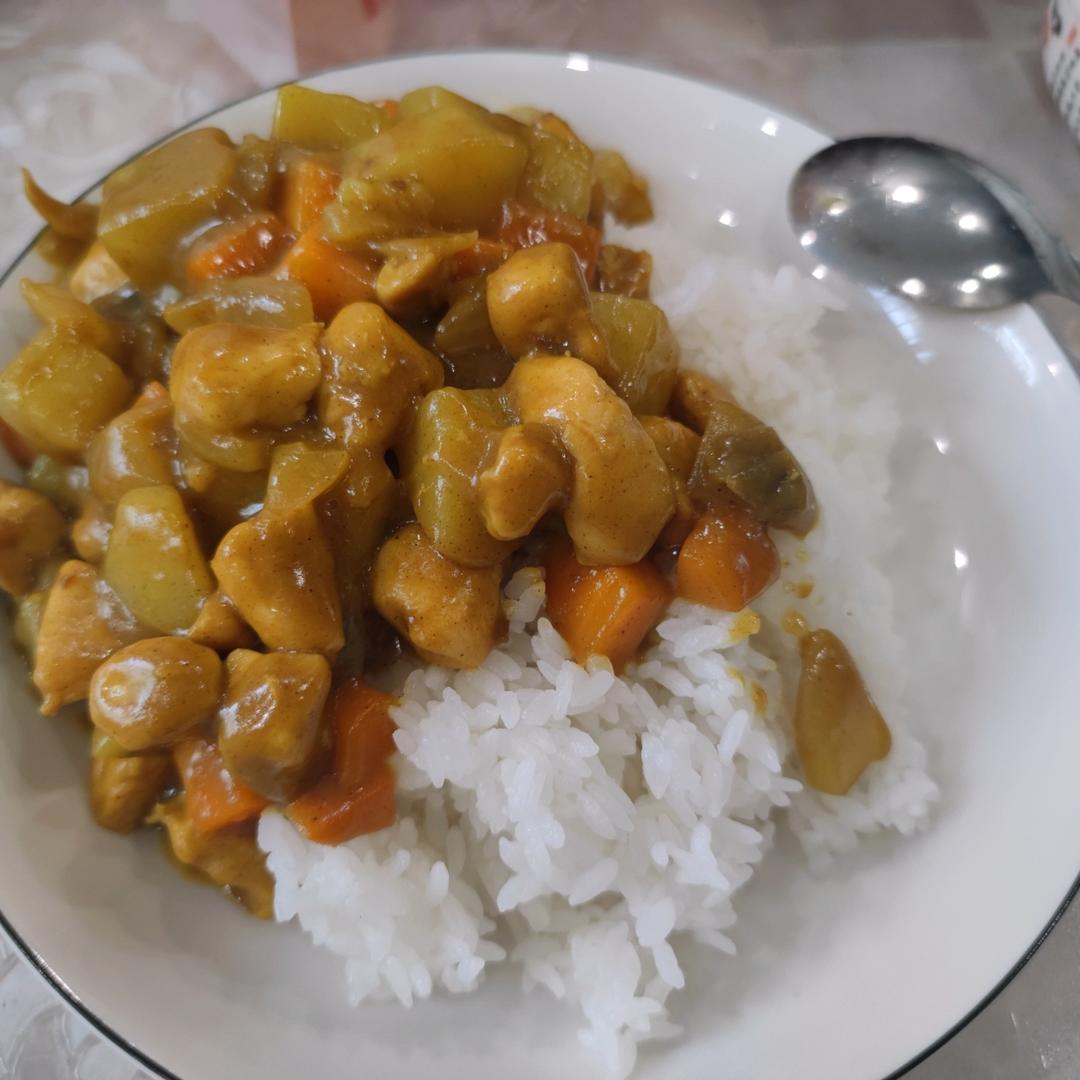 咖喱鸡肉饭