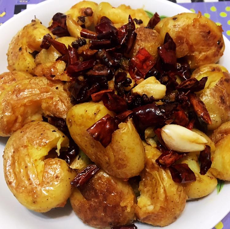 麻辣干锅小土豆