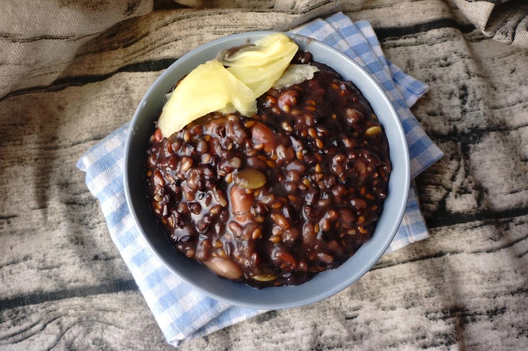 豆浆杂粮粥（别名：回归正轨粥）丨健康·三餐