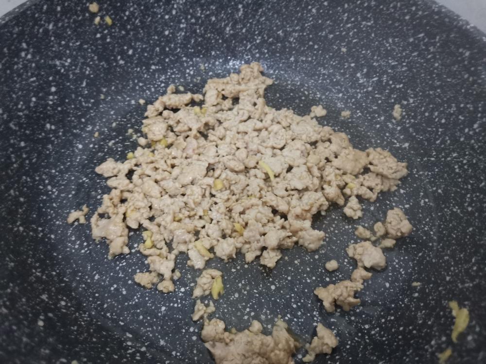 超级下饭的肉沫茄子（含炒茄子不费油的方法）的做法 步骤6