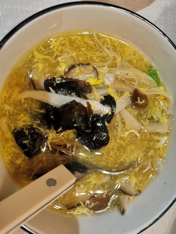 鲜掉眉毛的杂菌羹