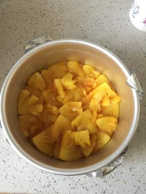 焦糖菠萝🍍反转蛋糕的做法 步骤6