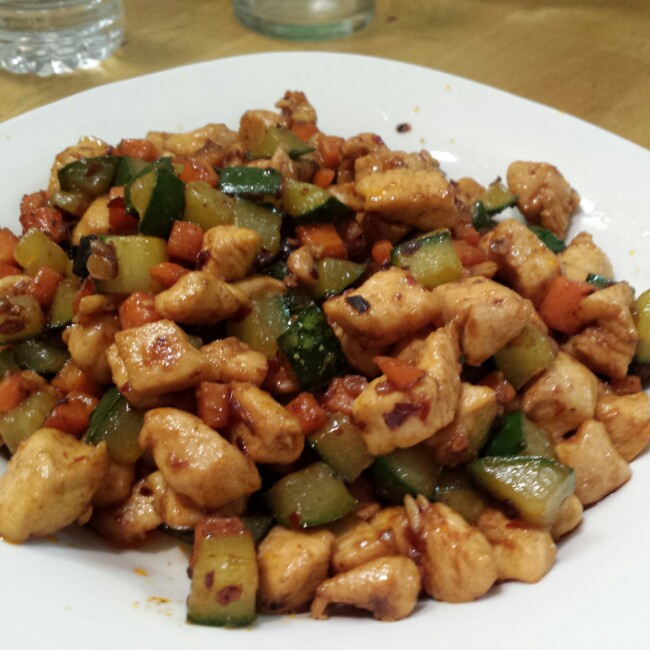 辣酱鸡丁