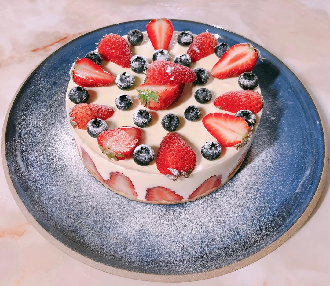 奥利奥草莓酸奶慕斯蛋糕（6寸）