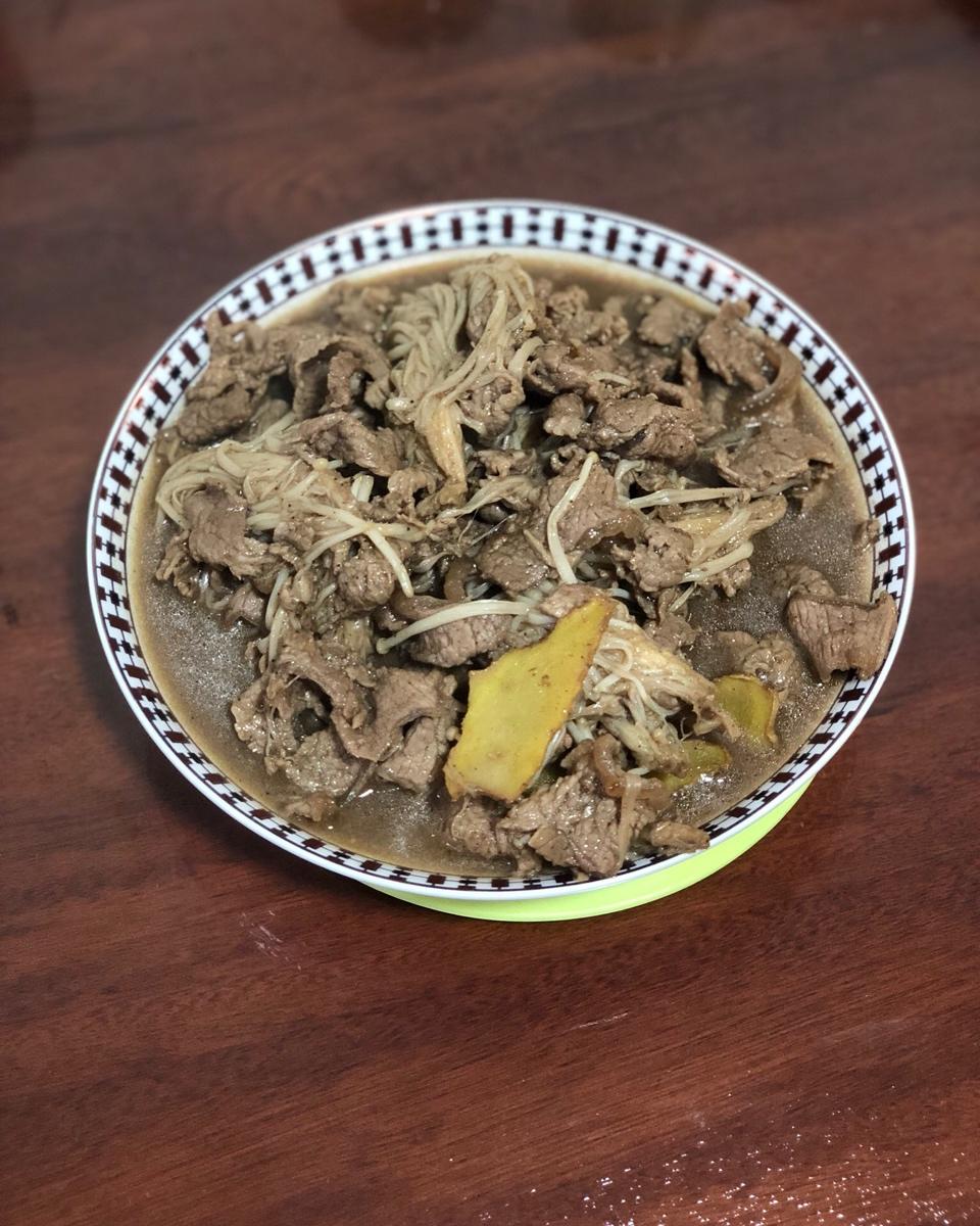 牛肉金针菇