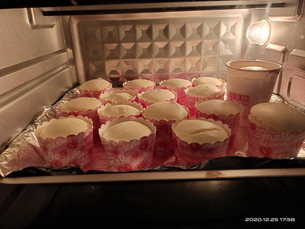 纸杯蛋糕 8寸戚风蛋糕的量