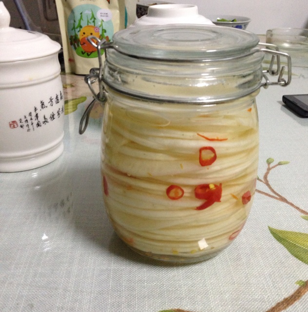 腌酸辣萝卜