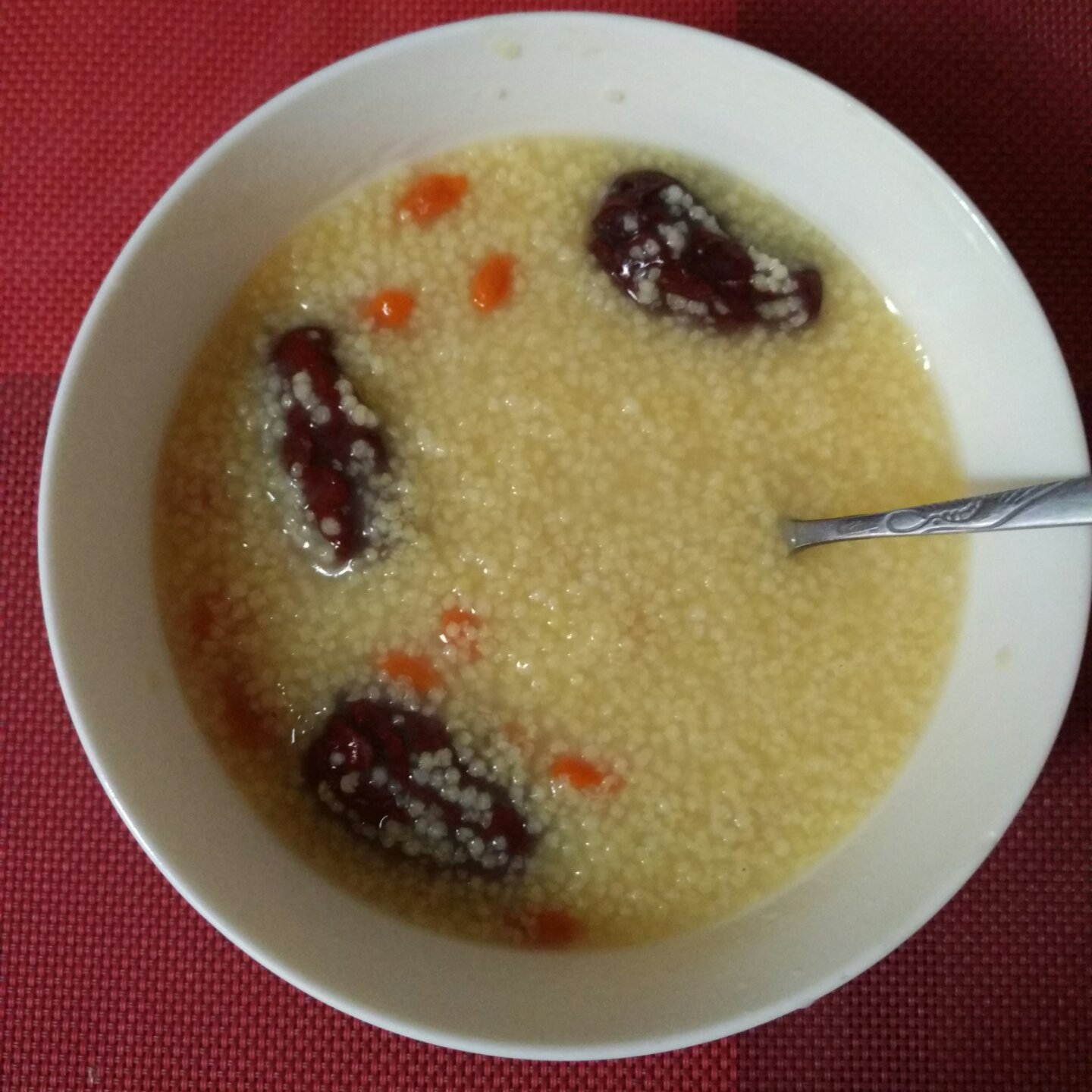 红枣桂圆小米粥