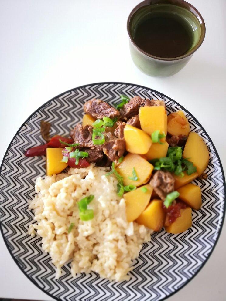 红烧牛肉土豆 （独家秘制）
