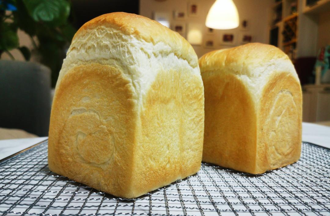 基本鲜奶吐司