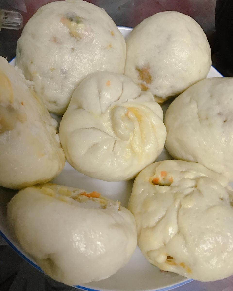 胡萝卜木耳鸡蛋素包子