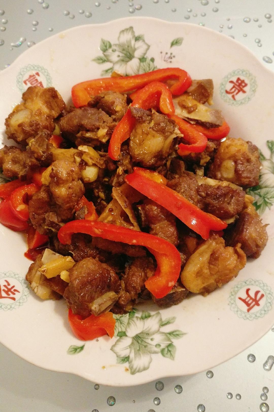 请叫我莫小厨做的啤酒烧排骨好吃到吼吼