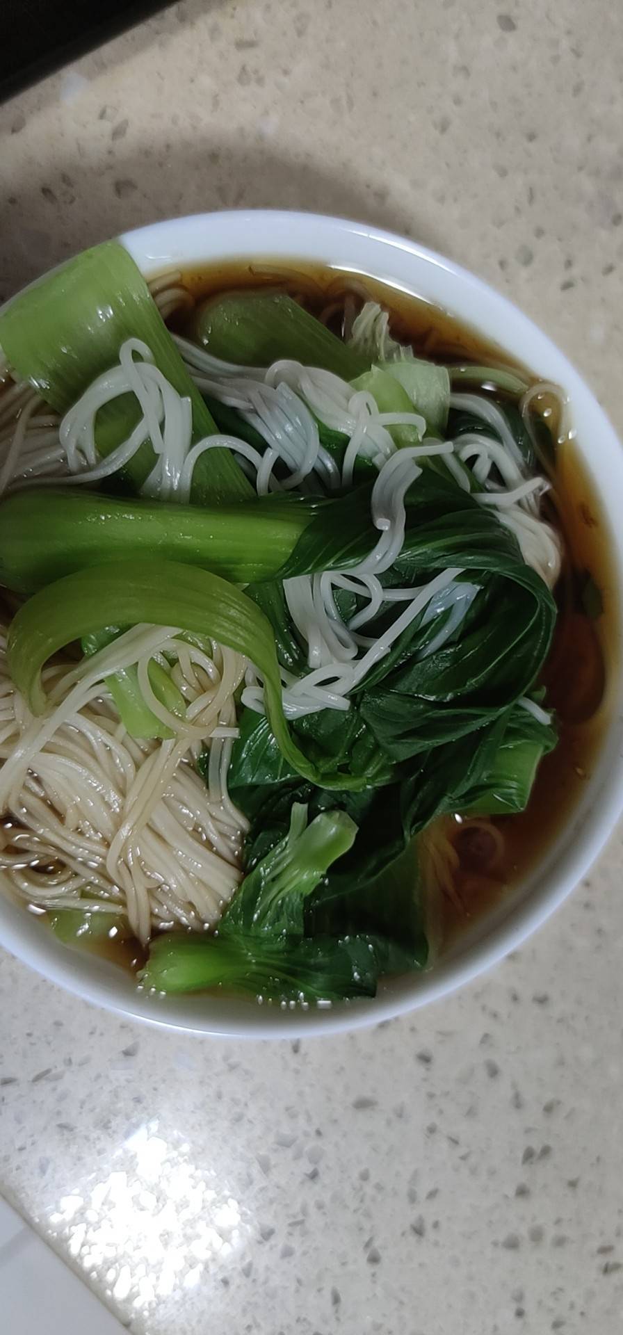 早餐来一碗清汤面，色香味俱全！