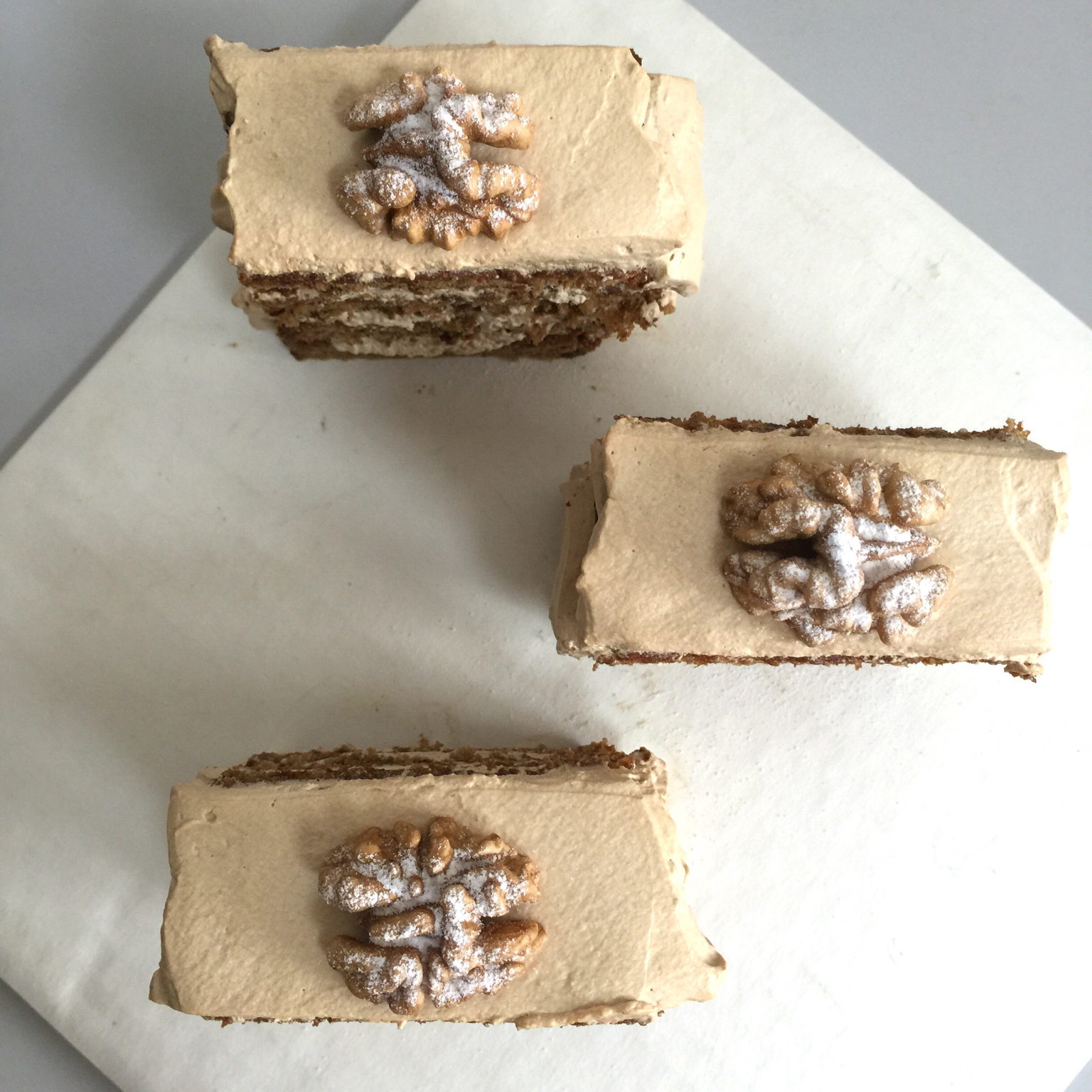 摩卡漩涡树桩造型蛋糕卷