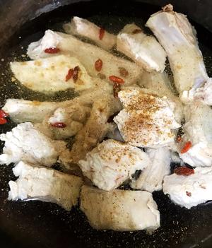 排骨米饭（排骨炖白菜➕冬瓜）的做法 步骤3