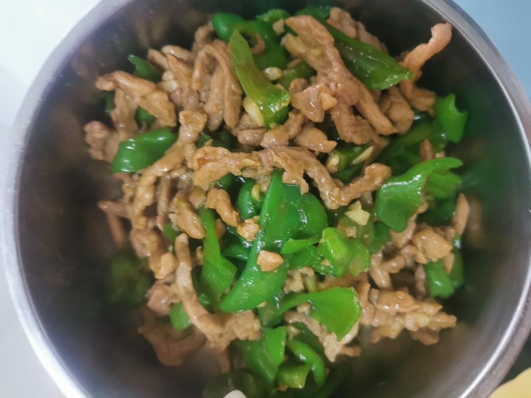 ‼️好吃到舔盘的青椒肉丝盖浇饭