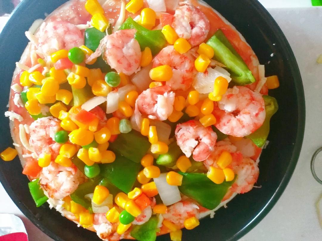 简易版鲜虾披萨，宝宝可以吃的蔬菜多多的做法