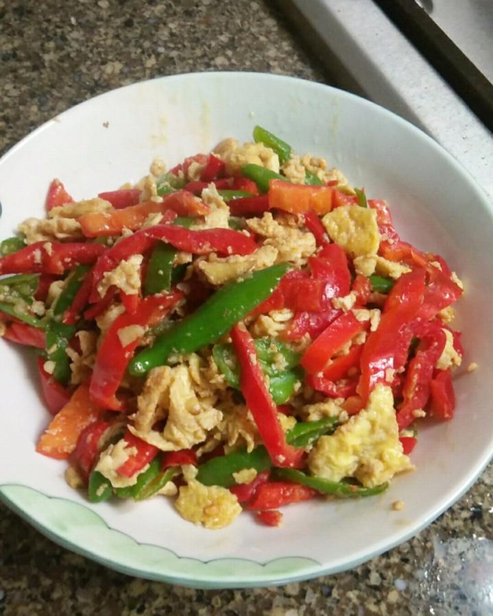 快手菜1:青椒炒鸡蛋