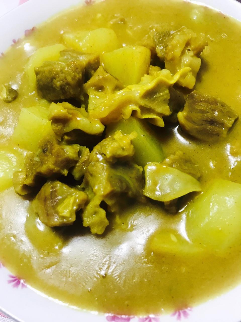 咖喱牛腩