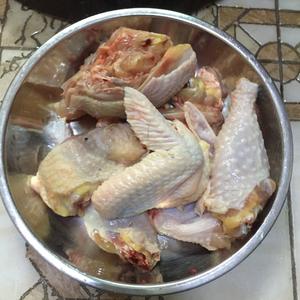 羊肚菌炖鸡汤🐔的做法 步骤1