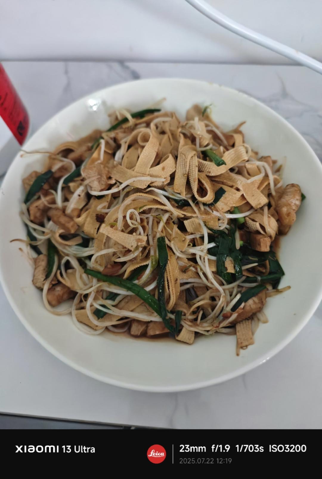 豆芽韭菜炒千张