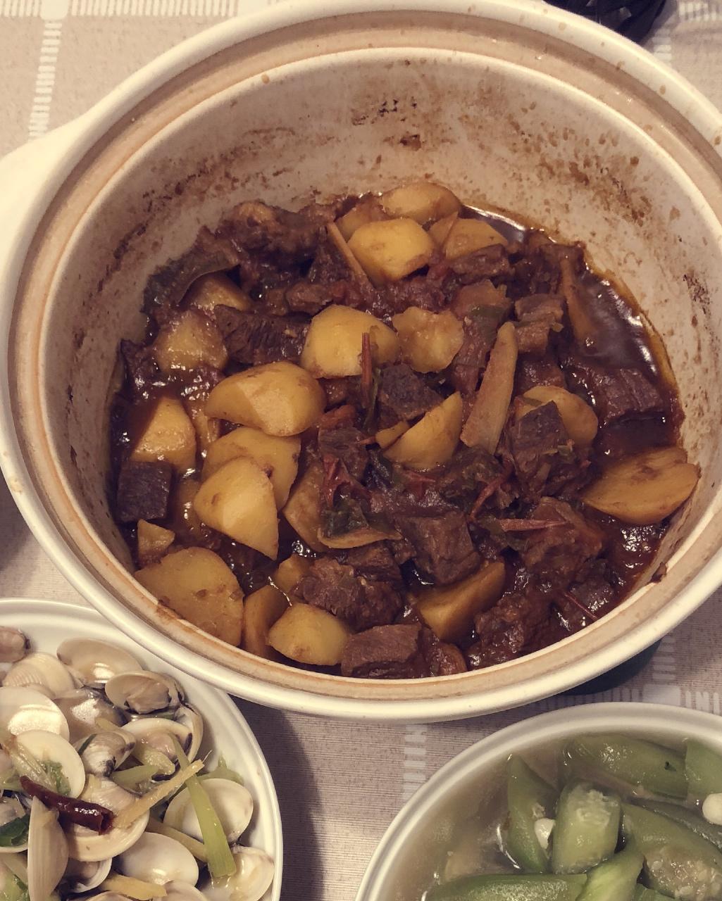 番茄土豆炖牛腩