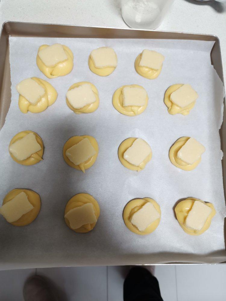 酥皮奶油泡芙--#皮黑森林#