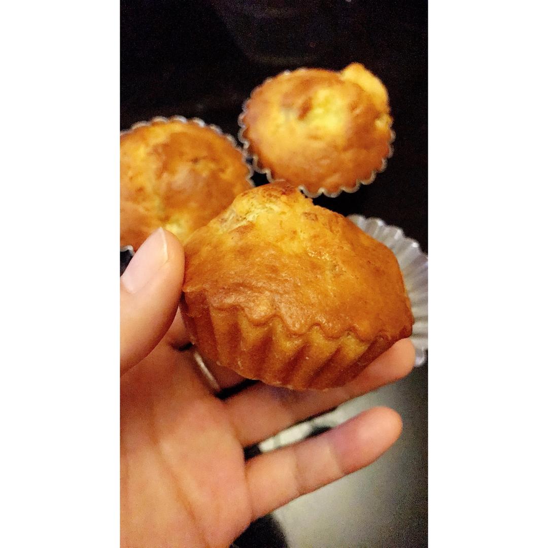 快手香蕉纸杯蛋糕