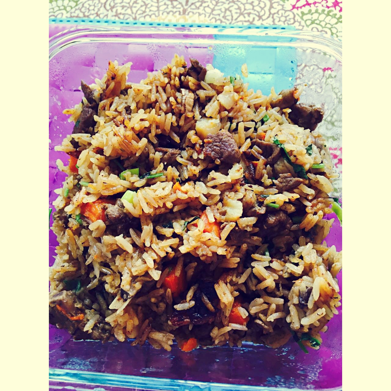 喷香羊肉焖饭