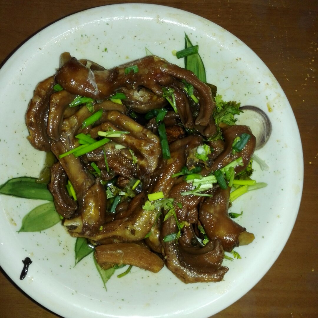 香卤鸭掌（好吃得不得了）