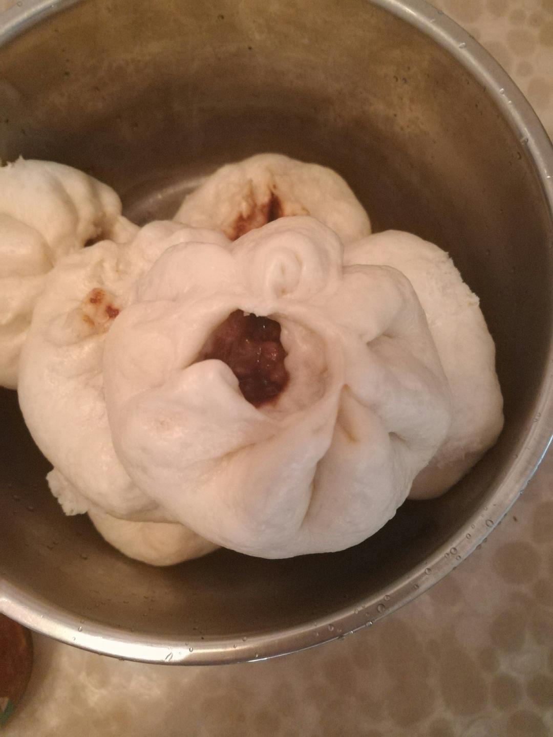 酱肉包子