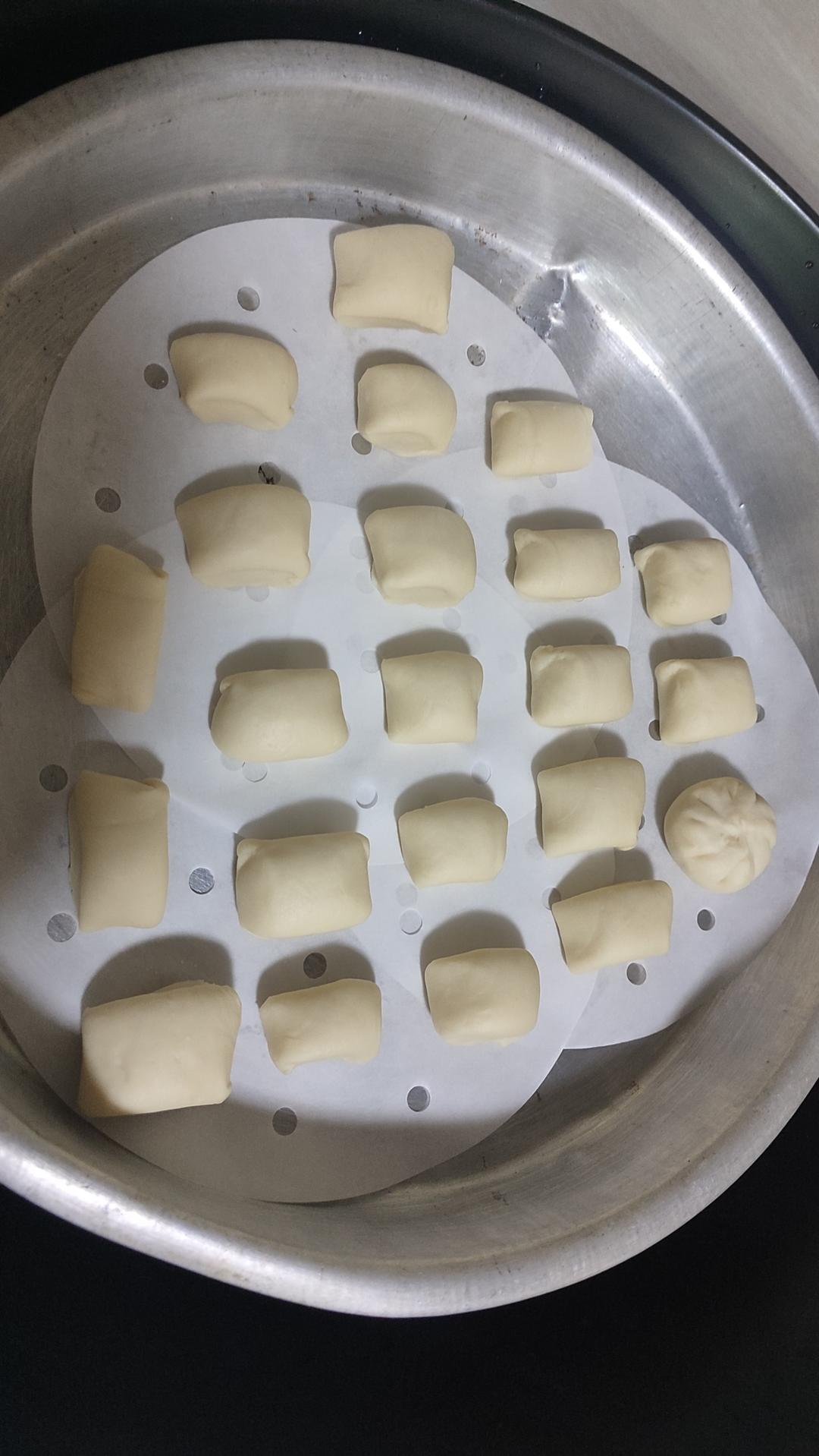 一发奶香小馒头，口感特别好！