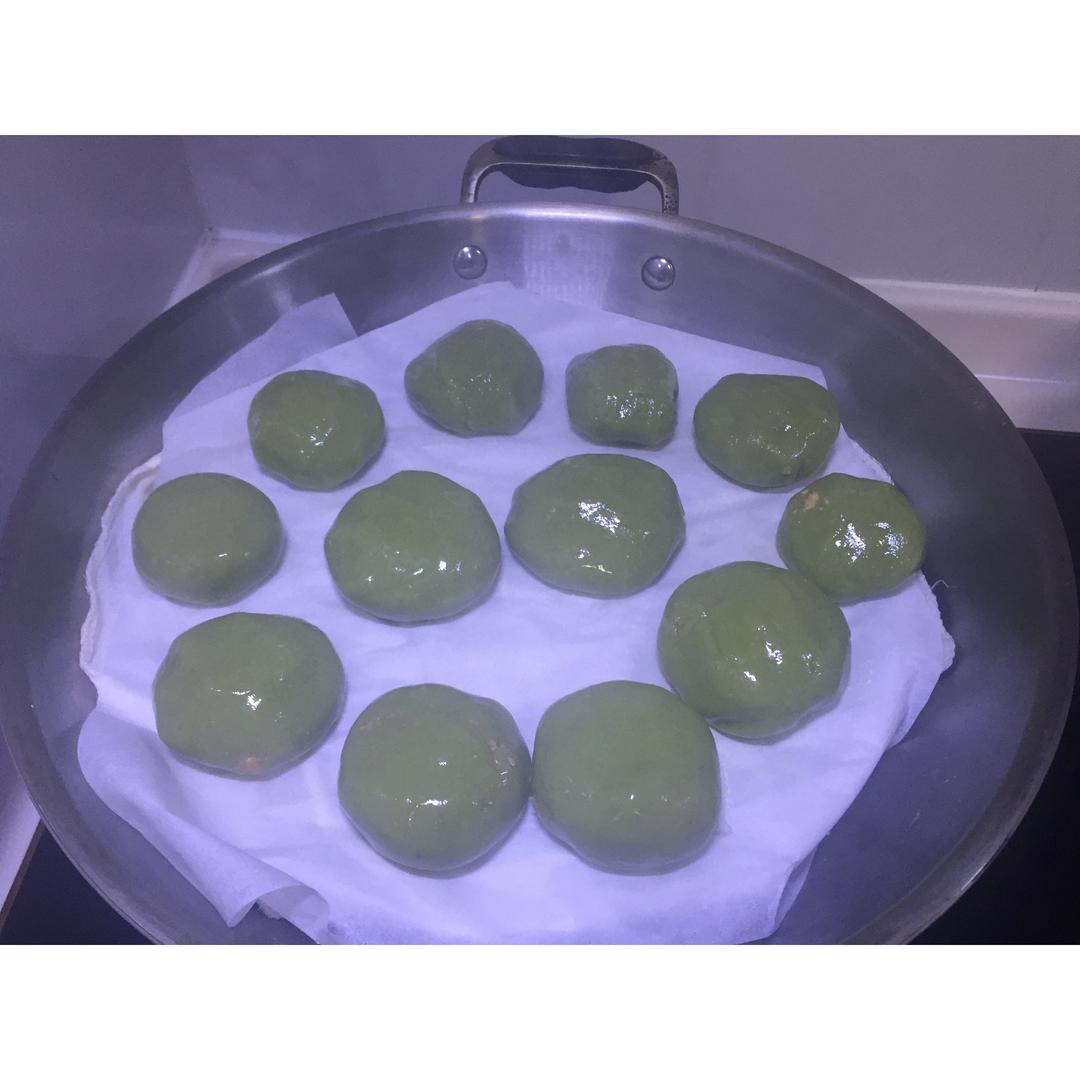 网红青团～～咸蛋黄肉松青团