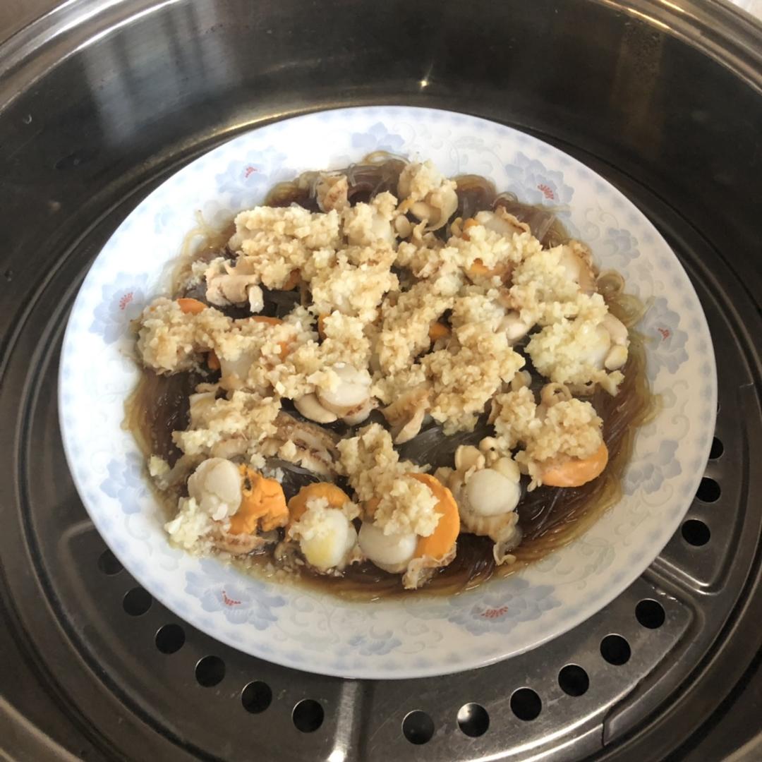 蒜蓉扇贝肉蒸粉丝