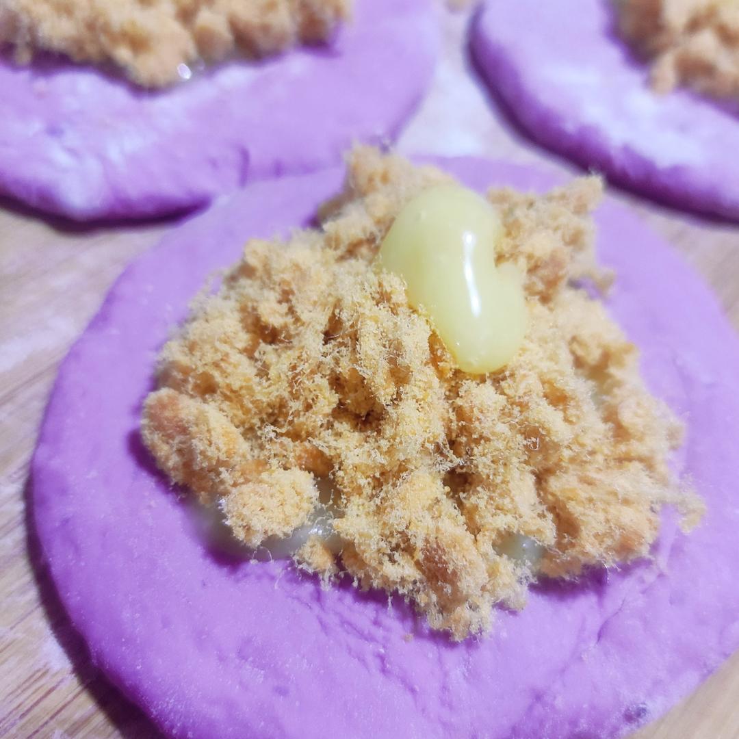 紫薯软欧包（内馅有麻薯，肉松，芋泥，口感超赞）配麻薯做法～