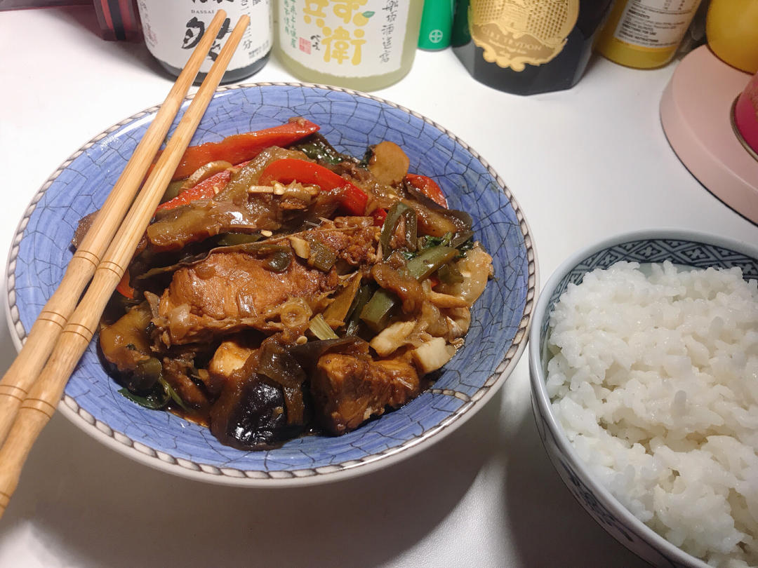 鲶鱼和茄子是绝配,东北特色的炖菜,鲶鱼炖茄子