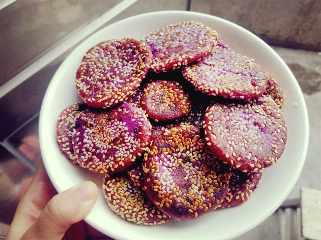 紫薯芝麻饼